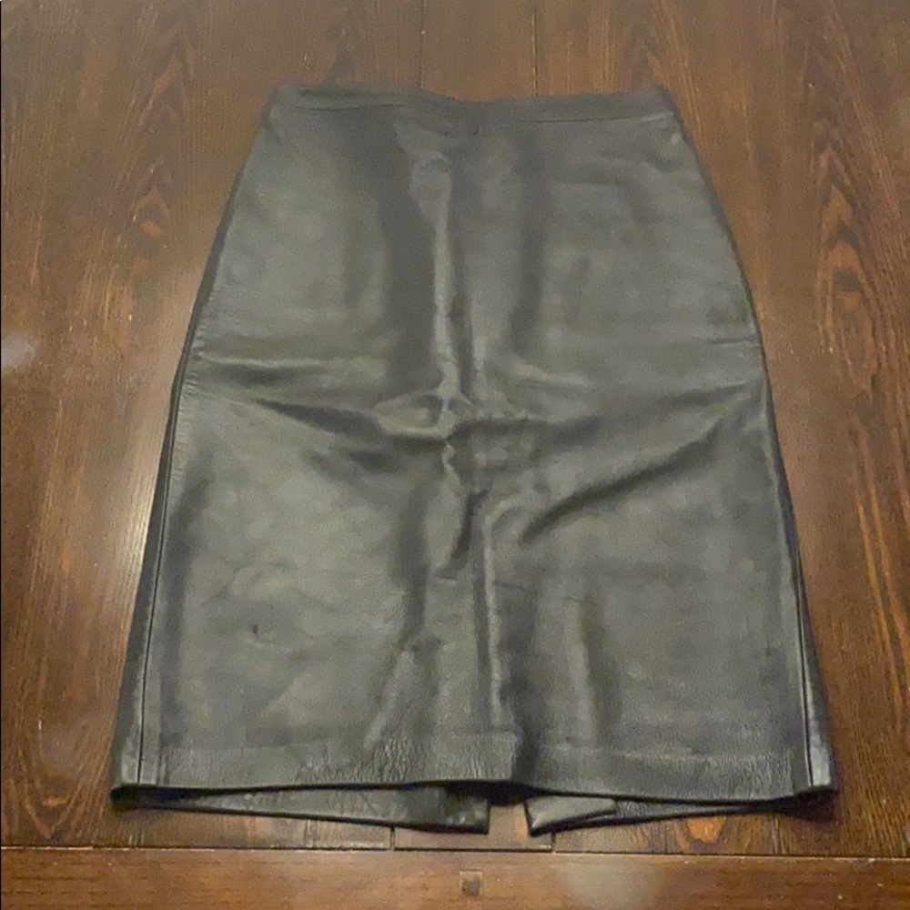 Bcbg maxazria black leather pencil skirt